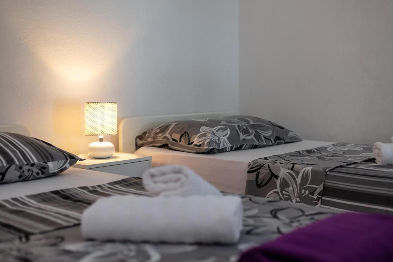 Holiday Home Barbara トロギール エクステリア 写真