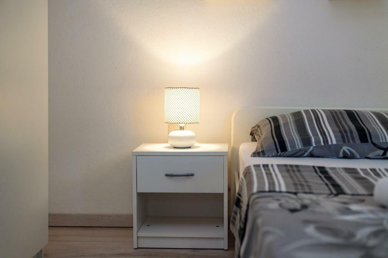 Holiday Home Barbara トロギール エクステリア 写真