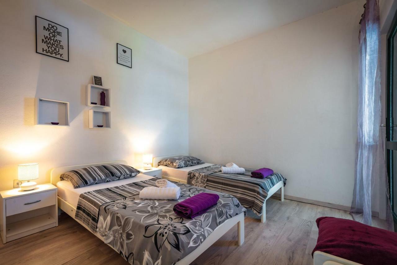Holiday Home Barbara トロギール エクステリア 写真